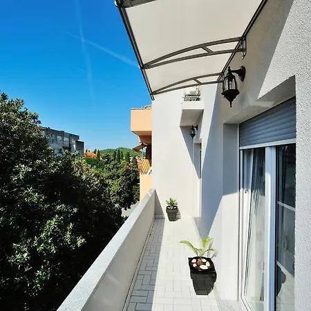 Apartment Penthouse Apartment Maric Split