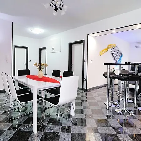 Apartment Penthouse Apartment Maric