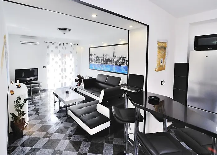 Penthouse Maric 아파트 *