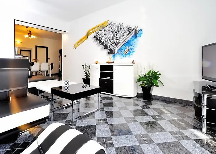 Penthouse Maric 아파트